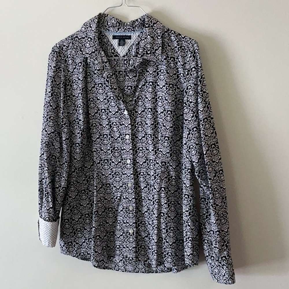 Women’s Tommy Hilfiger Black and White Floral Design Button Up Shirt Size M